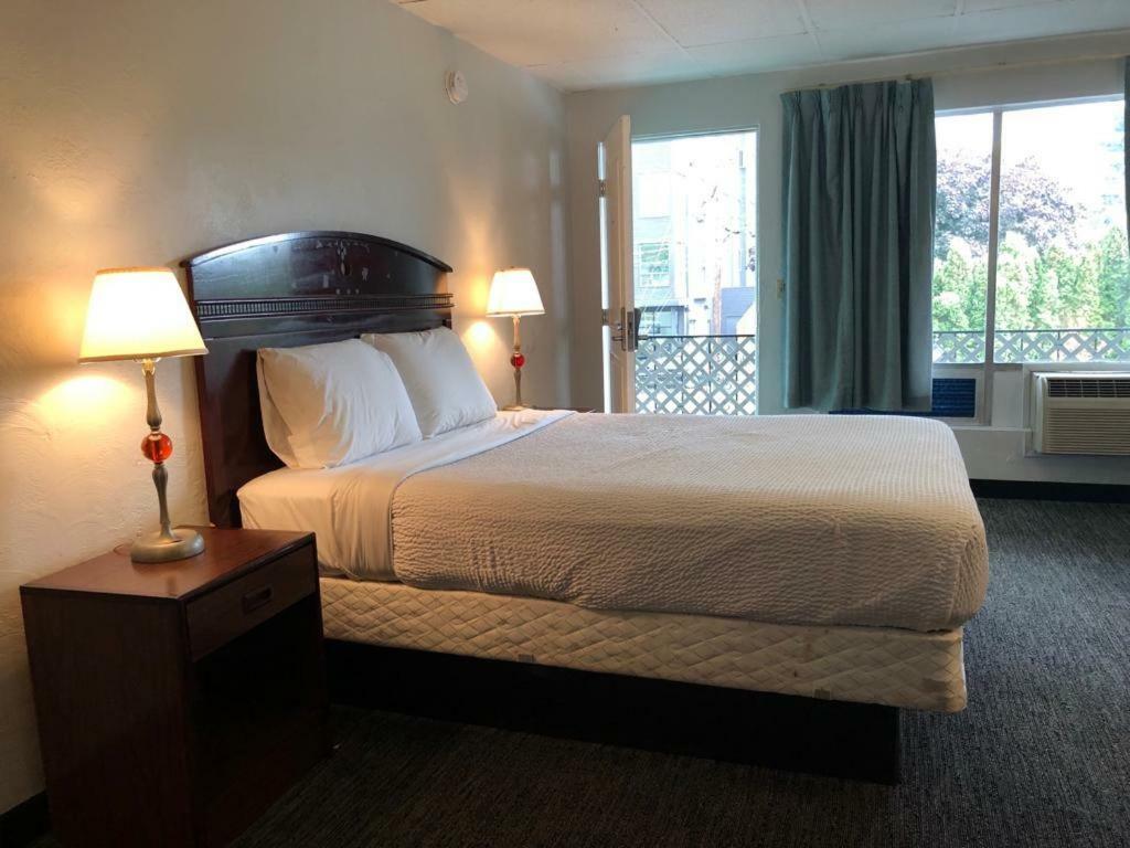 Portland Super Value Inn Extérieur photo