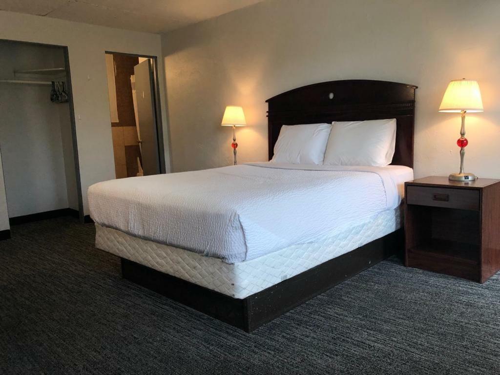 Portland Super Value Inn Extérieur photo